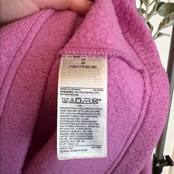 Gap sweater - Picture 3 of 4